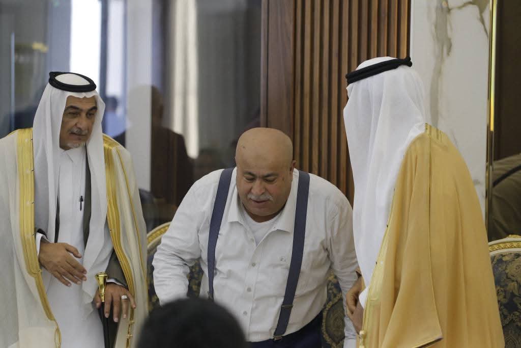 آل الركيبات وأبو شريحة نسـايب   معالي جمال الصرايرة طلب يد العروس والدكتـــــــور مهــــدي العلمــــــي أعطى..