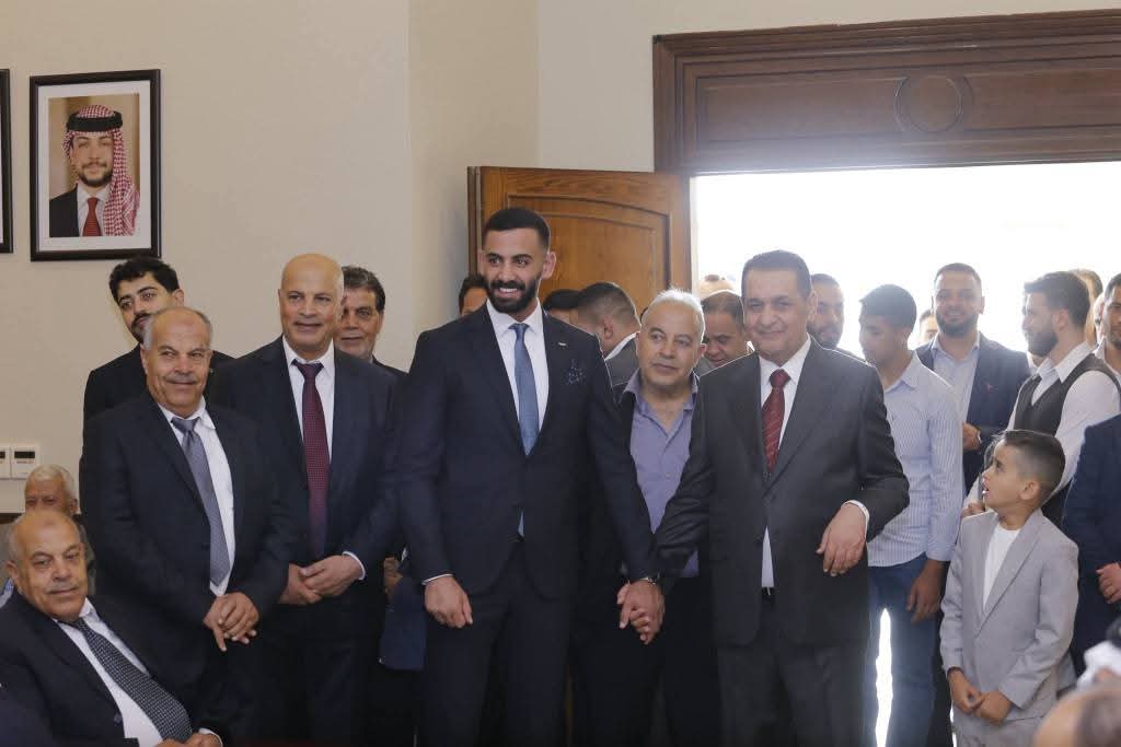 آل الركيبات وأبو شريحة نسـايب   معالي جمال الصرايرة طلب يد العروس والدكتـــــــور مهــــدي العلمــــــي أعطى..