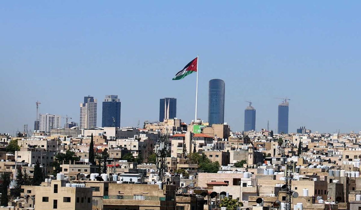 طقس معتدل  اليوم وحار الاربعاء والخميس