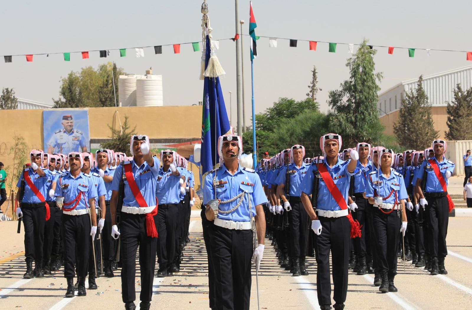 اللواء المعايطة يرعى حفل تخريج كوكبة جديدة من الشرطة المستجدين