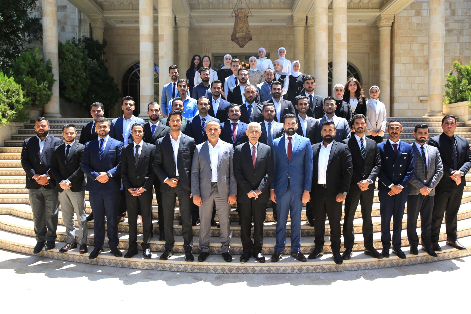 خلال لقائه وفدين من طلبة الجامعة الأردنية وأبناء ماحص
