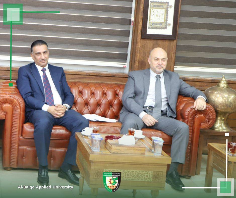 في  إطار تعزيز التعاون الأكاديمي والبحثي وفد من اتحاد الأكاديميين والعلماء العرب يزور جامعة البلقاء التطبيقية