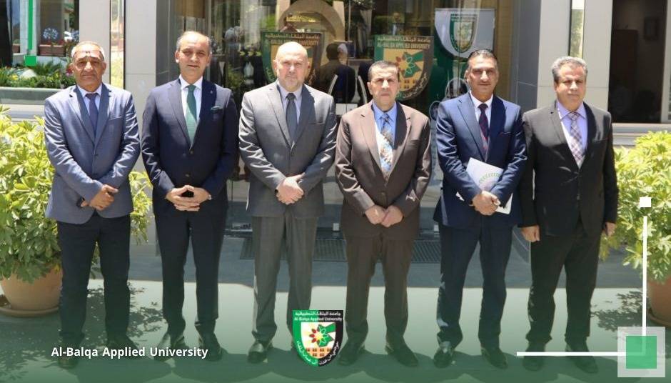 في  إطار تعزيز التعاون الأكاديمي والبحثي وفد من اتحاد الأكاديميين والعلماء العرب يزور جامعة البلقاء التطبيقية