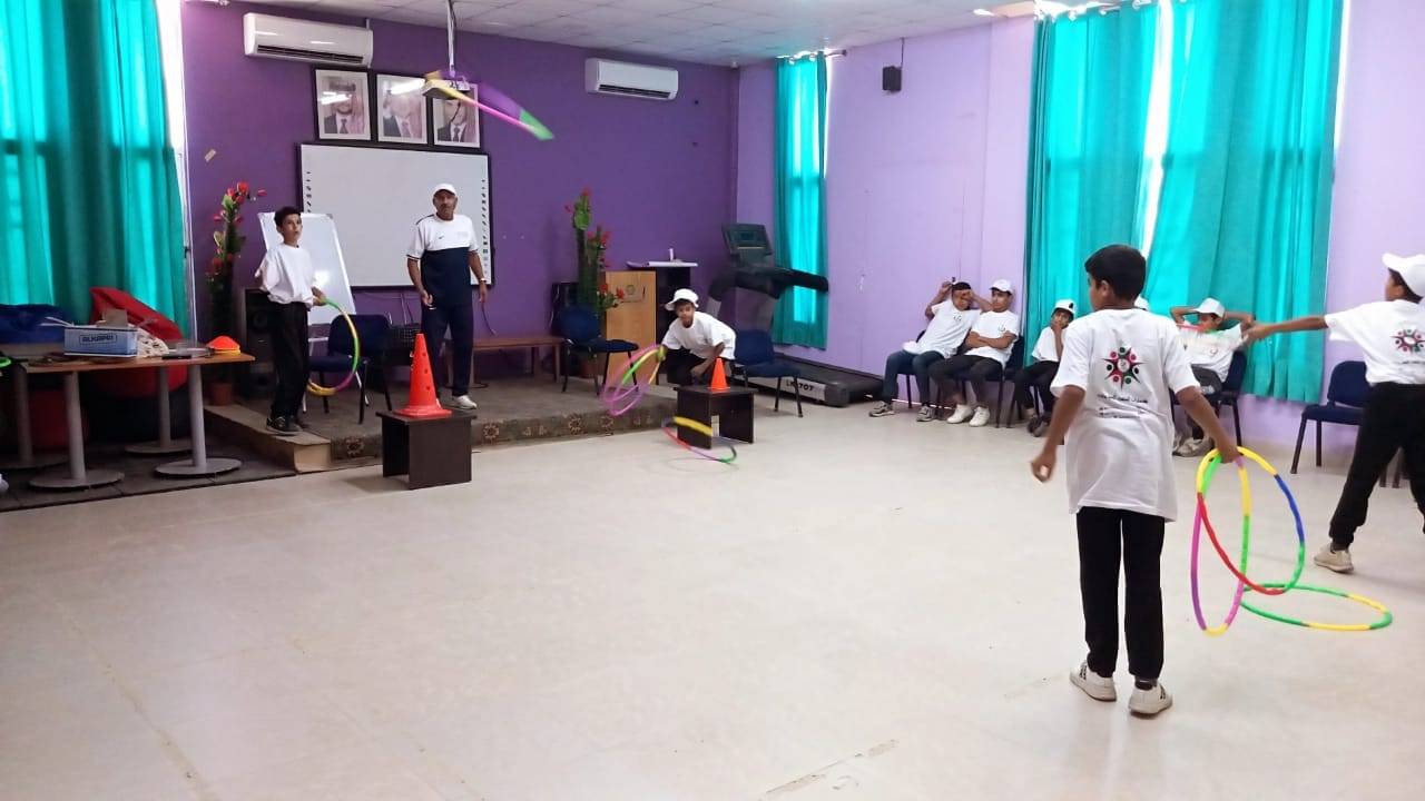 انطلاق معسكر النشاط الرياضي والبدني في مركز شباب وشابات الظليل