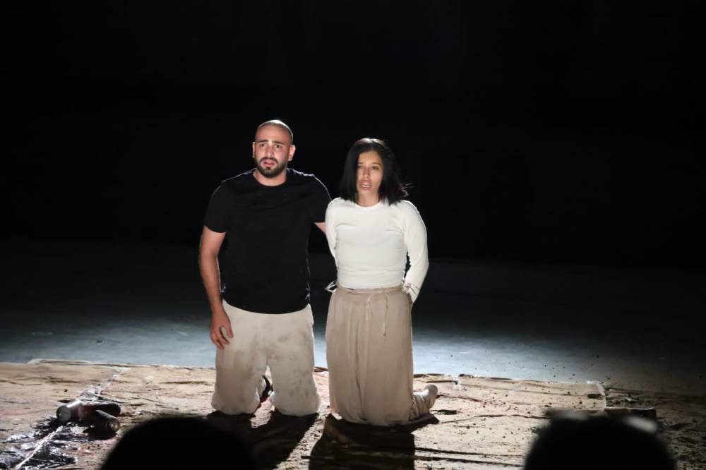 “أوار خامدة”صراع الإنسان مع ذاته وحياة زوجية على حافة الفناء