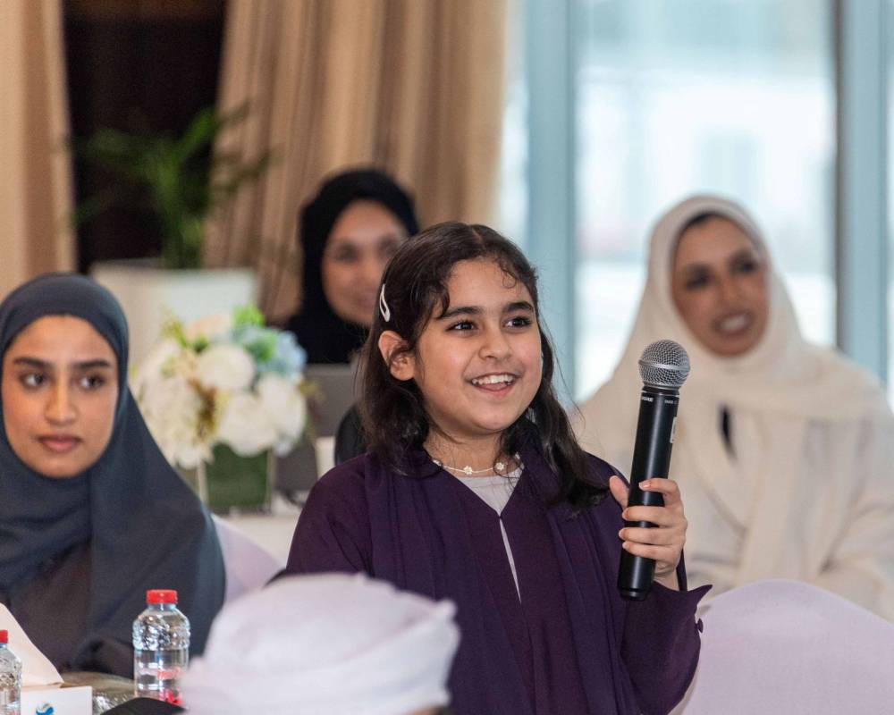 ضمن معسكر جمارك دبي الصيفي المسؤولية المجتمعية والنعنع الإماراتي عنوان محاضرة مركز حمدان بن محمد لإحياء التراث