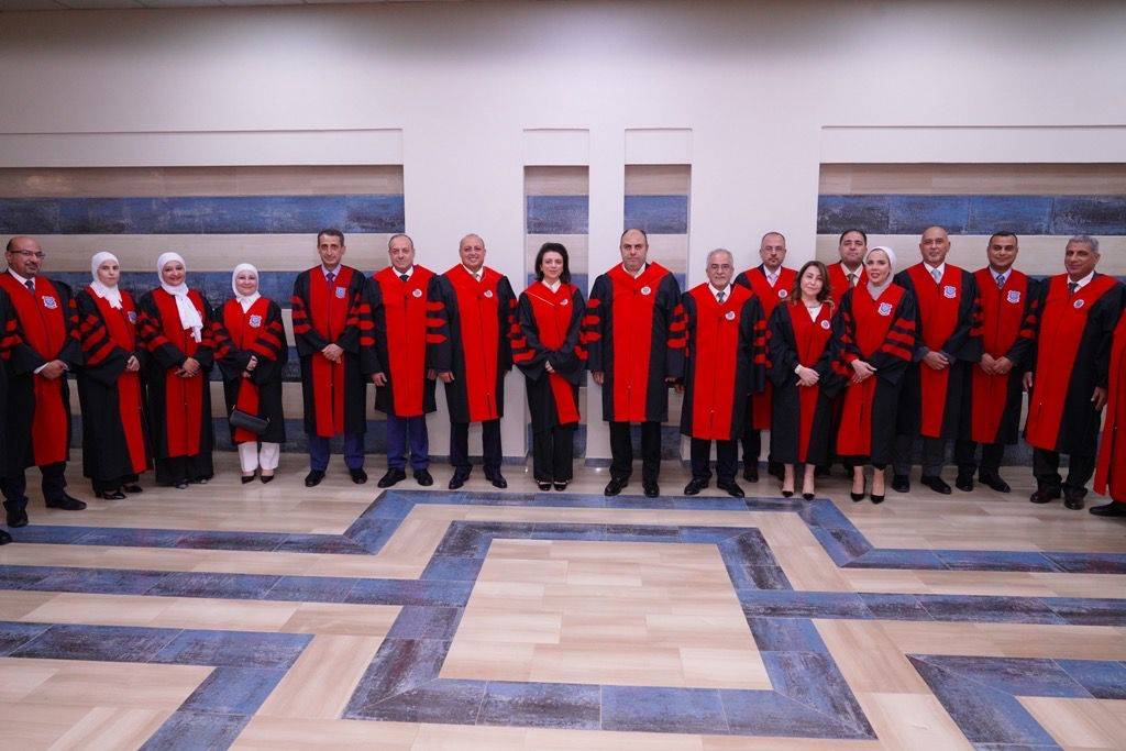 بالصور ... الأميرة آية بنت فيصل ترعى اليوم الأول لإحتفال عمان الأهلية بتخريج طلبتها للفصل الثاني من الفوج 32