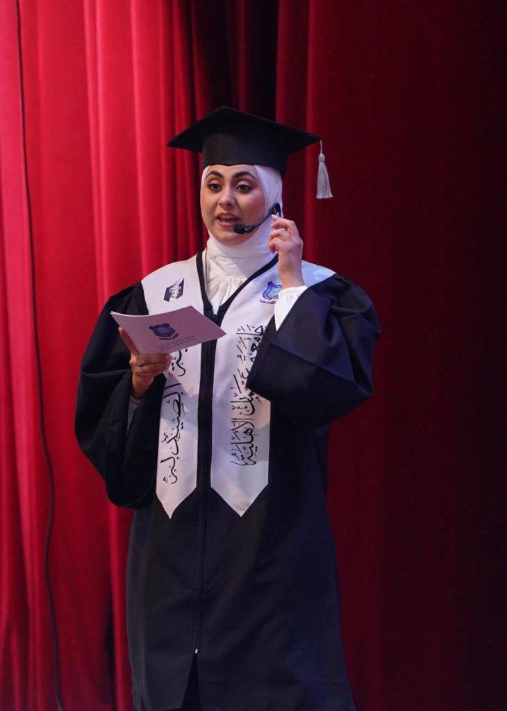 بالصور .. أ.د.حمدان يرعى احتفال عمان الاهلية لليوم الثاني بتخريج طلبة الفصل الثاني من الفوج 32