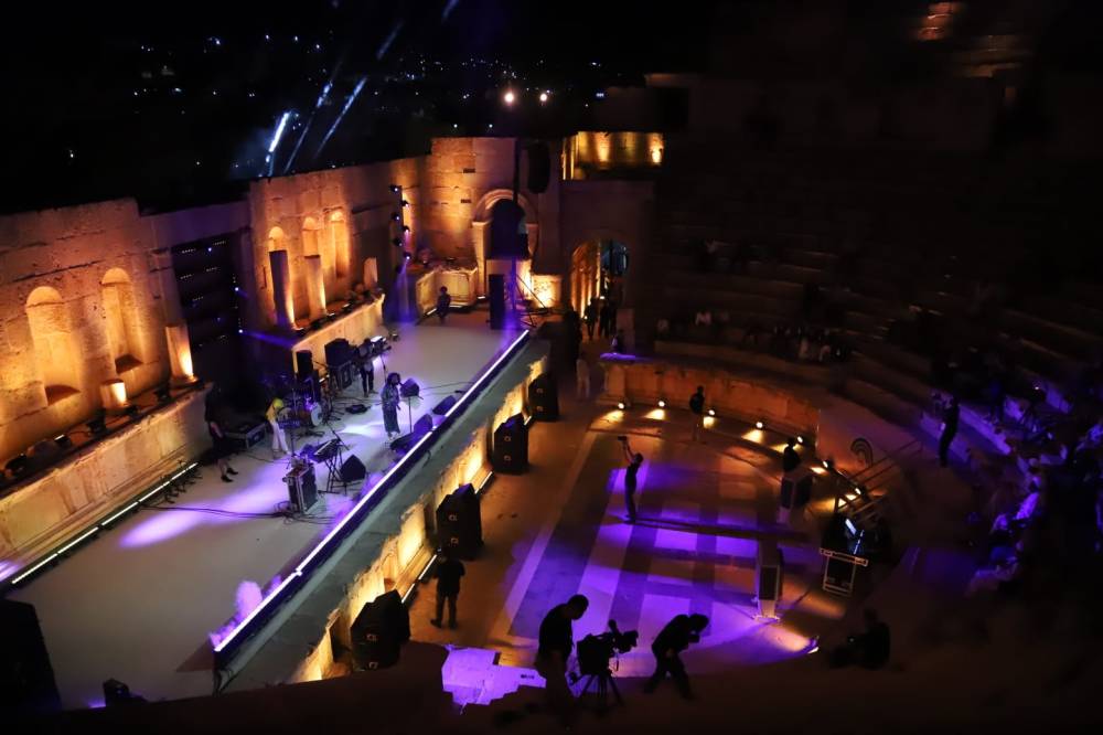 فرقة OCTAVE الأردنية تقدم إيقاعات معاصرة على المسرح الشمالي بجرش والسودان حاضرة بالثقافة النوبية