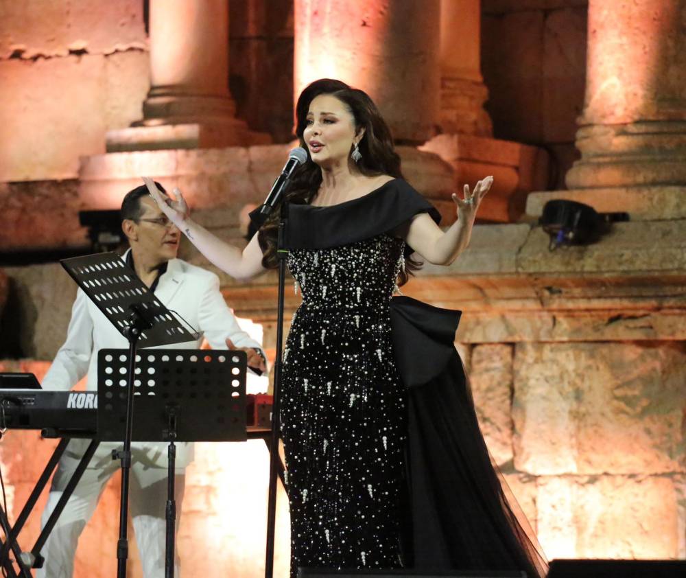 جرش يغني بصوت ديانا كرزون.. وتألق لافت على المسرح الجنوبي
