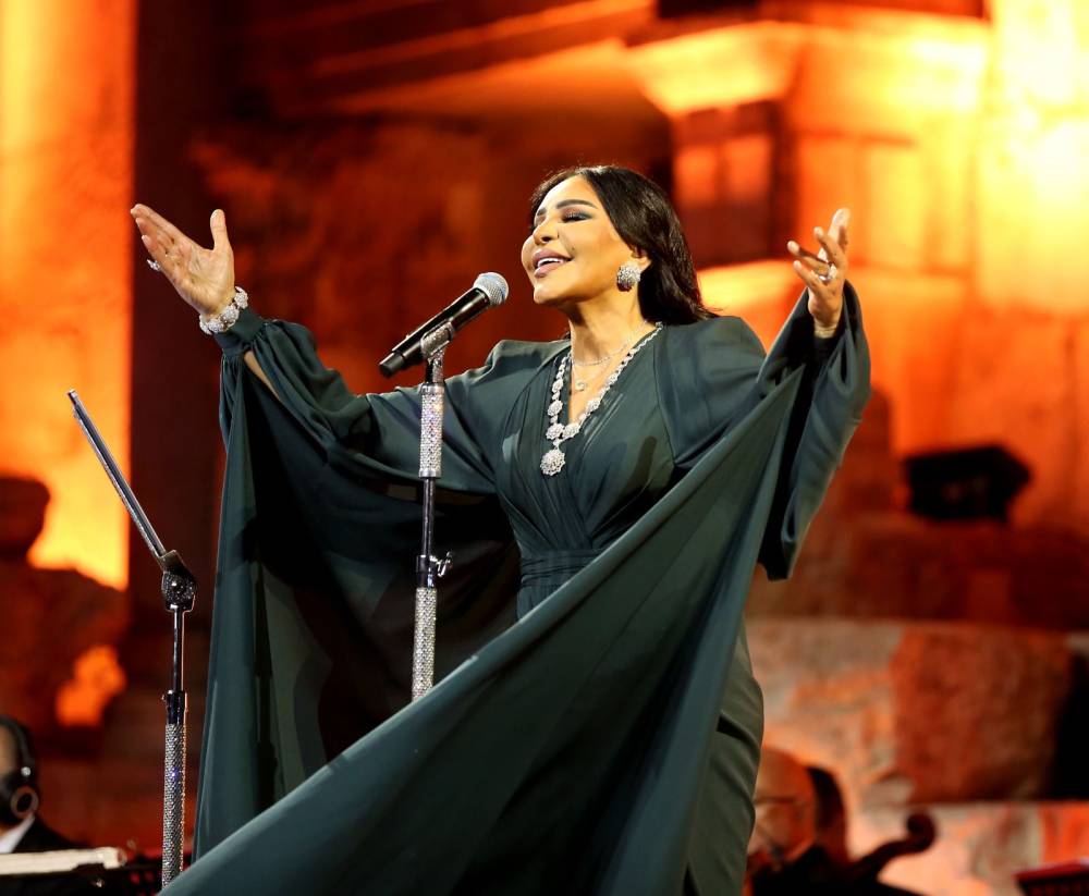 د. تـينا تكتب : عن إطلالة أحلام في جرش، عن الأخضر النُخبوي، عن الوصال السياسي الناعم بين دار زايد ودار النشامى