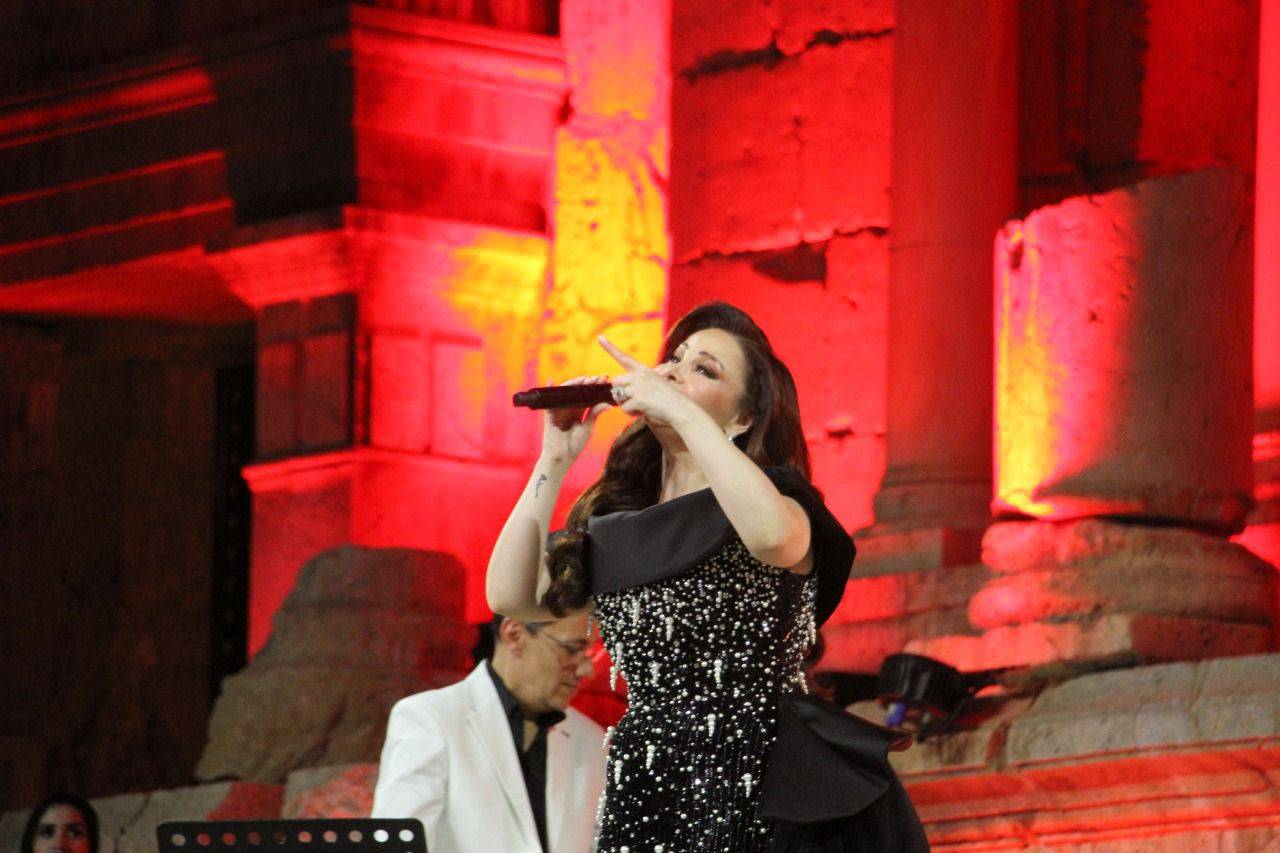 جرش يغني بصوت ديانا كرزون.. وتألق لافت على المسرح الجنوبي