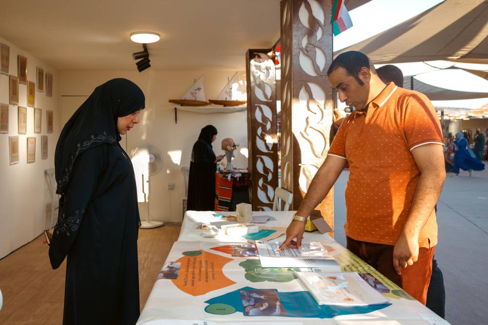 تلاقي الثقافات والحضارات العربية والعالمية في جناح السفارات بمهرجان جرش