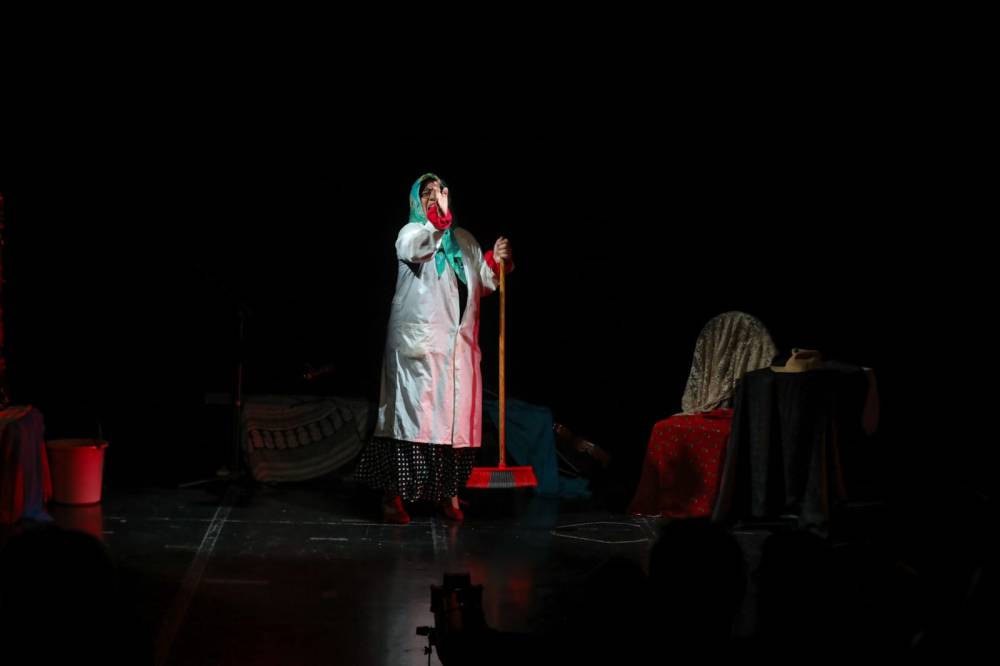 ضمن جرش الـ39 أنا كارمن عندما تتحول خشبة مسرح المونودراما إلى مرآة نسوية صادقة