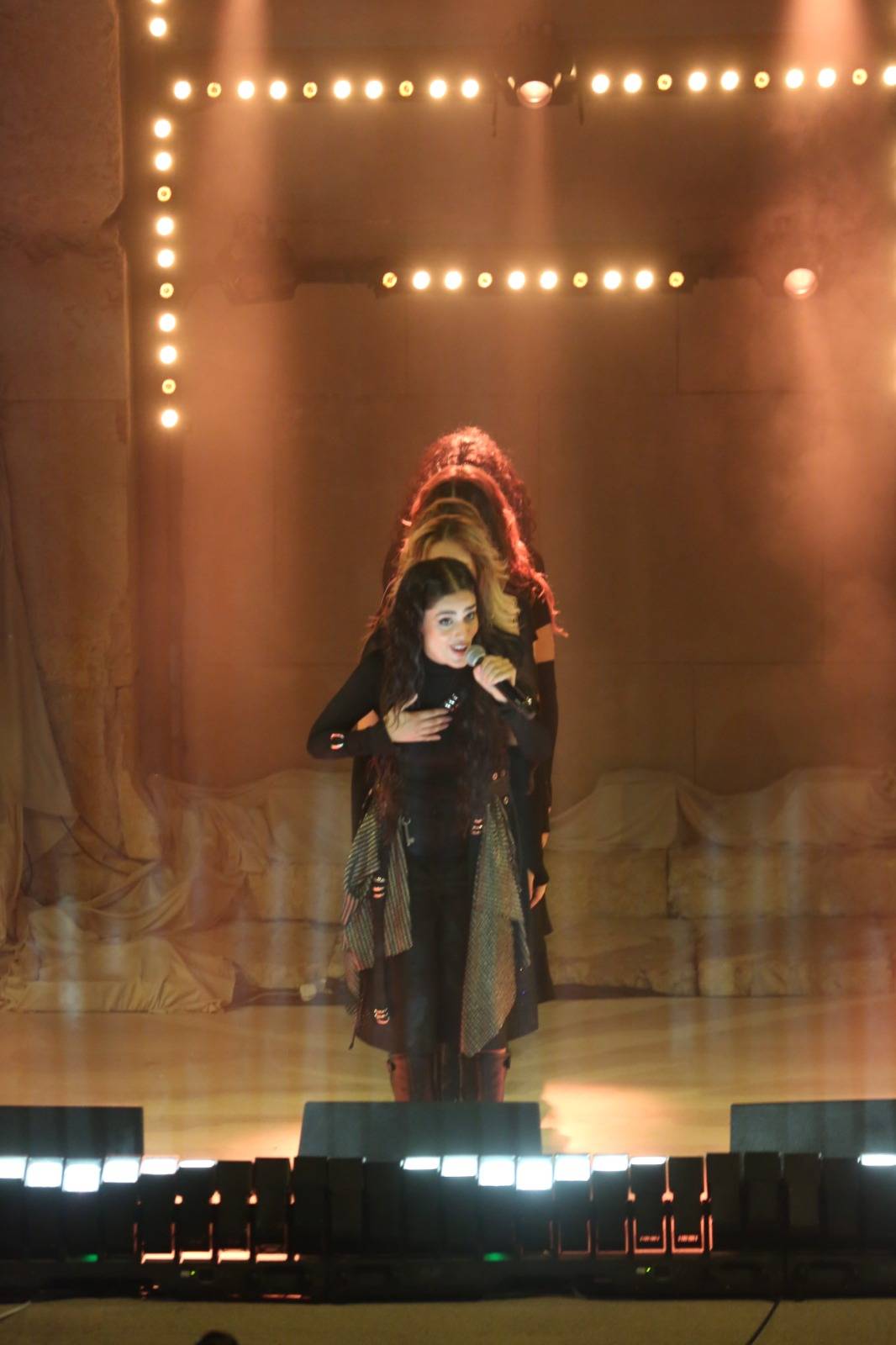 زين سجدي قدمت مزيجا من الراب والجاز والموسيقى العربية  وبيج سام يتألق  على المسرح الشمالي