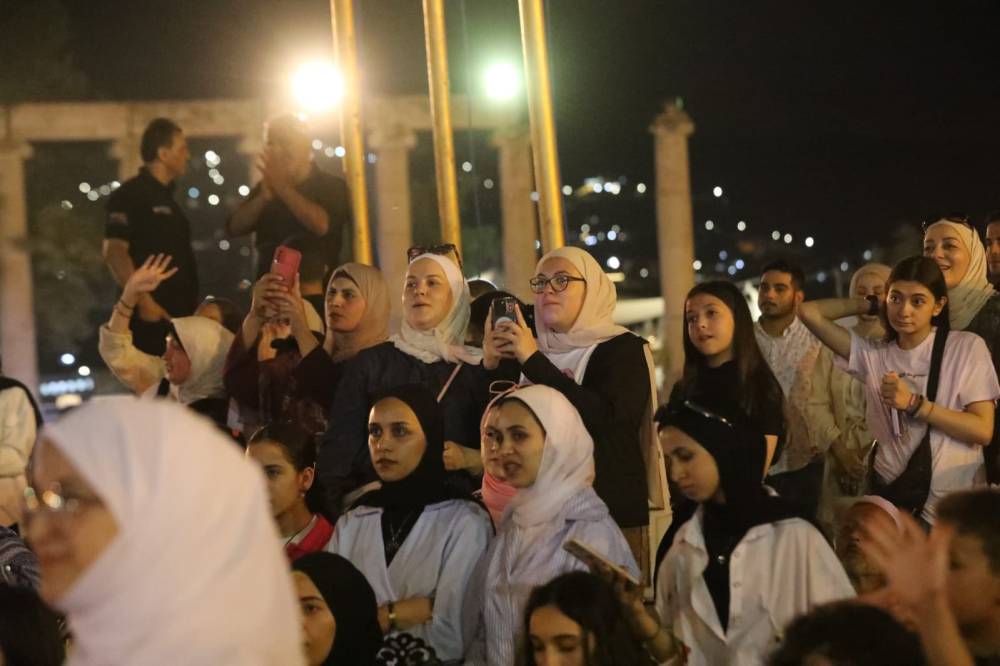 فعاليات متنوعة على الساحة الرئيسية تجمع بين التراث والفن المعاصر في رحاب جرش