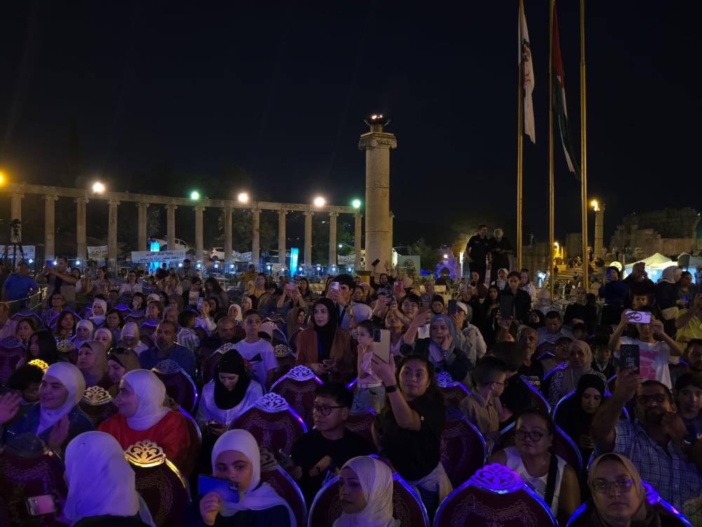 فعاليات متنوعة على الساحة الرئيسية تجمع بين التراث والفن المعاصر في رحاب جرش