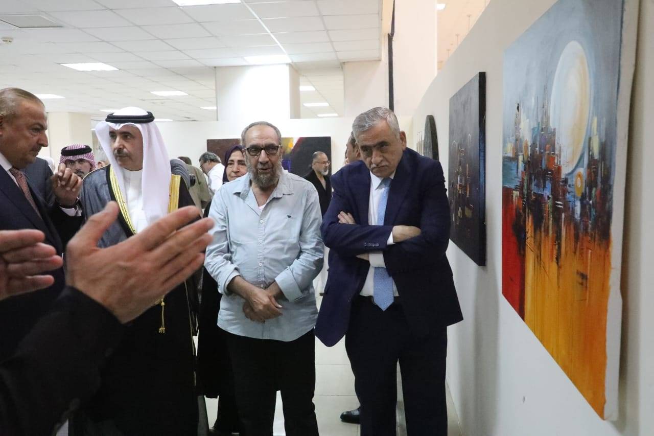وزير الثقافة يفتتح معرض سيمبوزيوم الرسم والحروفية