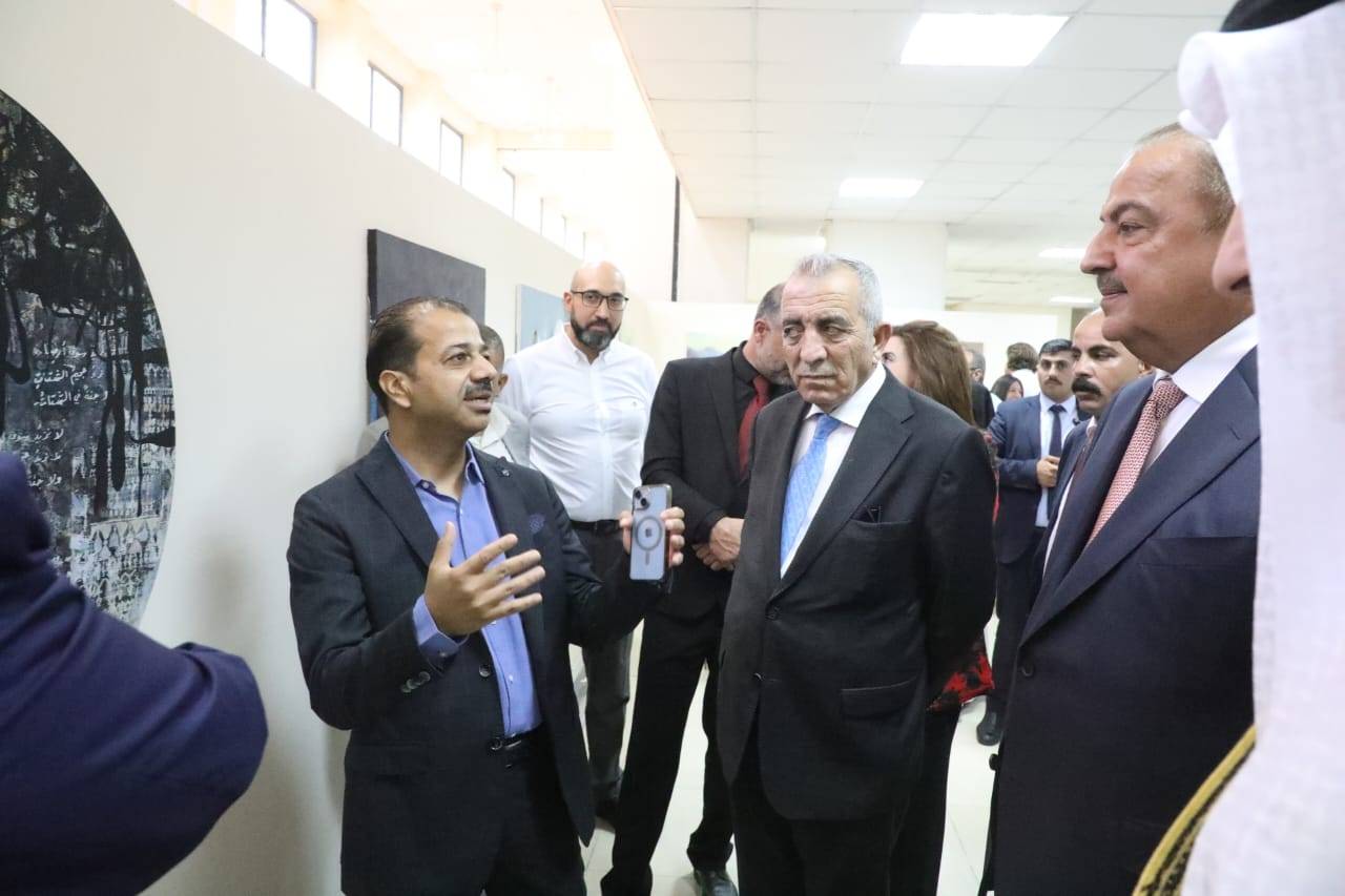 وزير الثقافة يفتتح معرض سيمبوزيوم الرسم والحروفية
