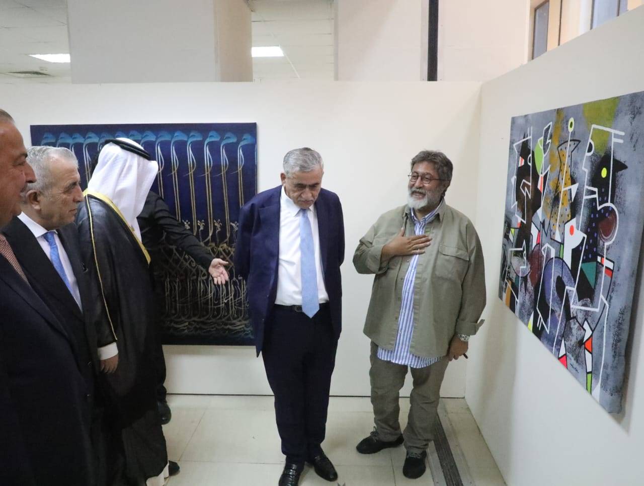 وزير الثقافة يفتتح معرض سيمبوزيوم الرسم والحروفية