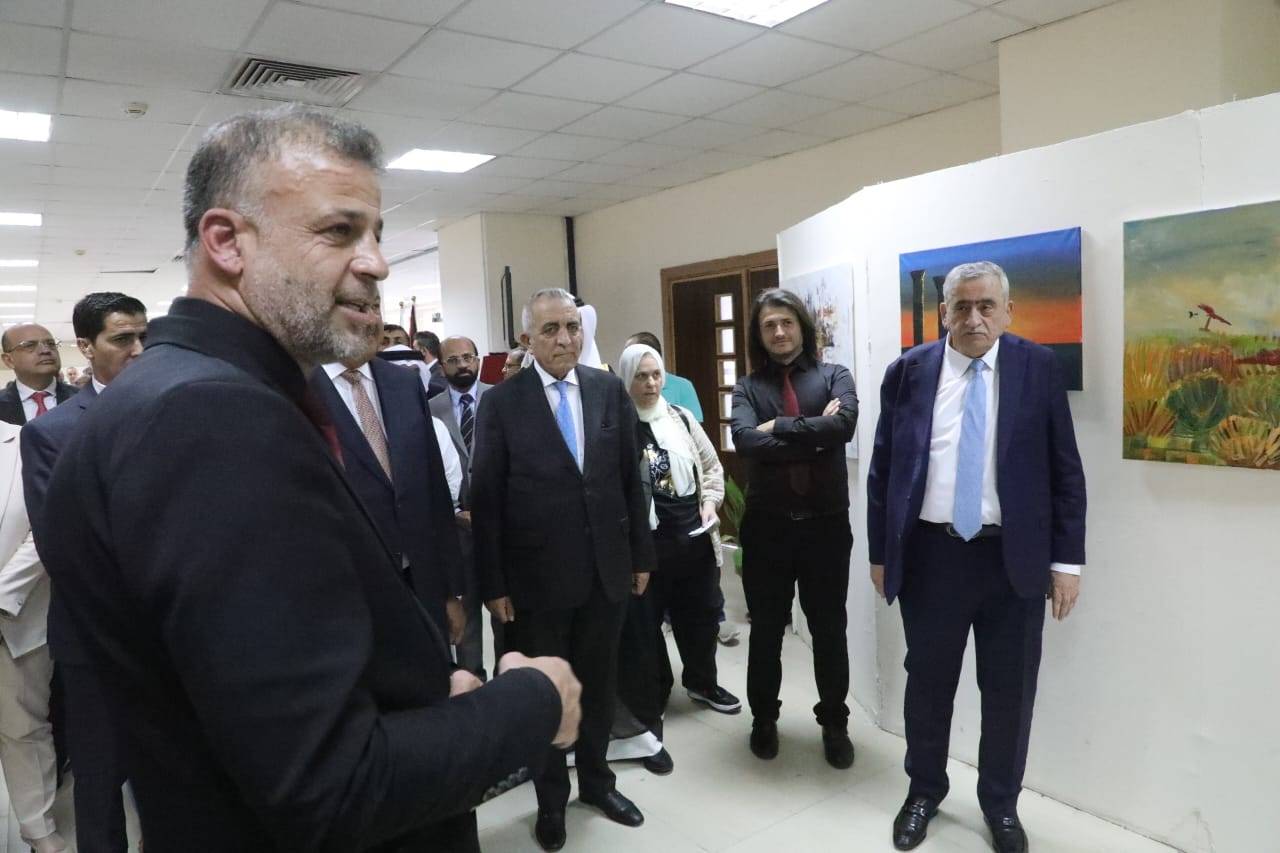 وزير الثقافة يفتتح معرض سيمبوزيوم الرسم والحروفية