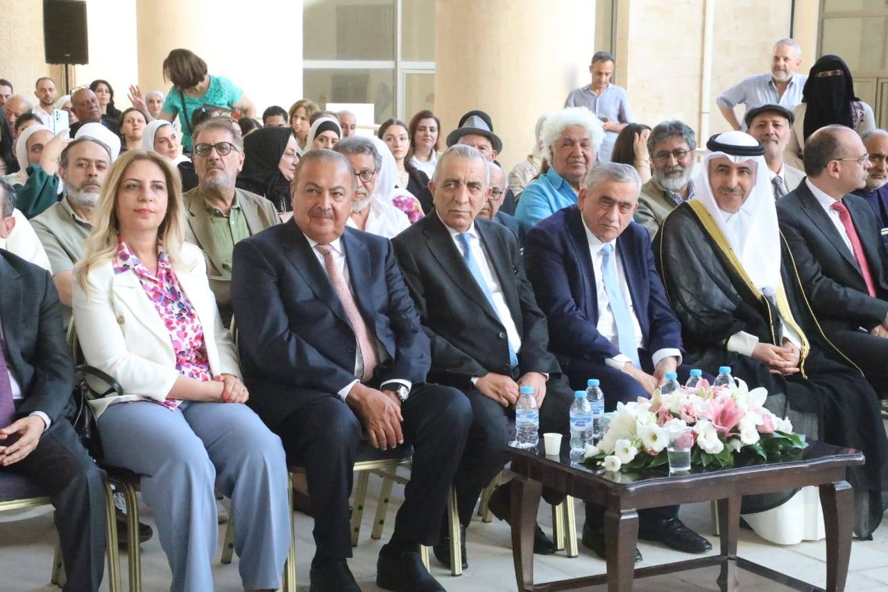 وزير الثقافة يفتتح معرض سيمبوزيوم الرسم والحروفية
