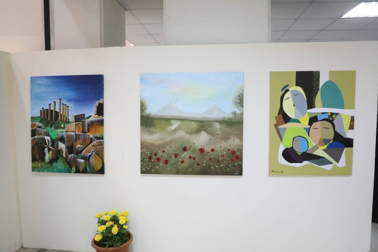 وزير الثقافة يفتتح معرض سيمبوزيوم الرسم والحروفية