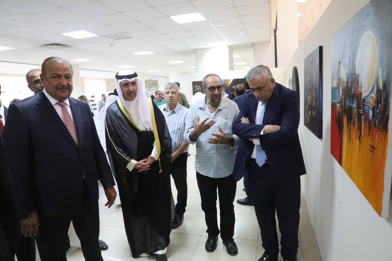 وزير الثقافة يفتتح معرض سيمبوزيوم الرسم والحروفية