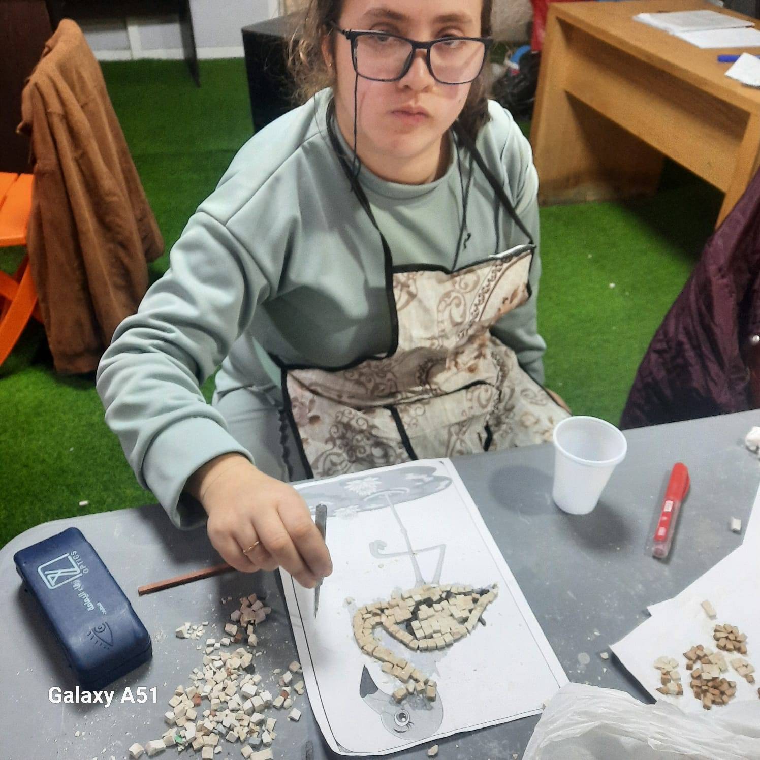 لما... من بين الخيوط خرجت الحكاية قصة إنسانية من مهرجان جرش للثقافة والفنون