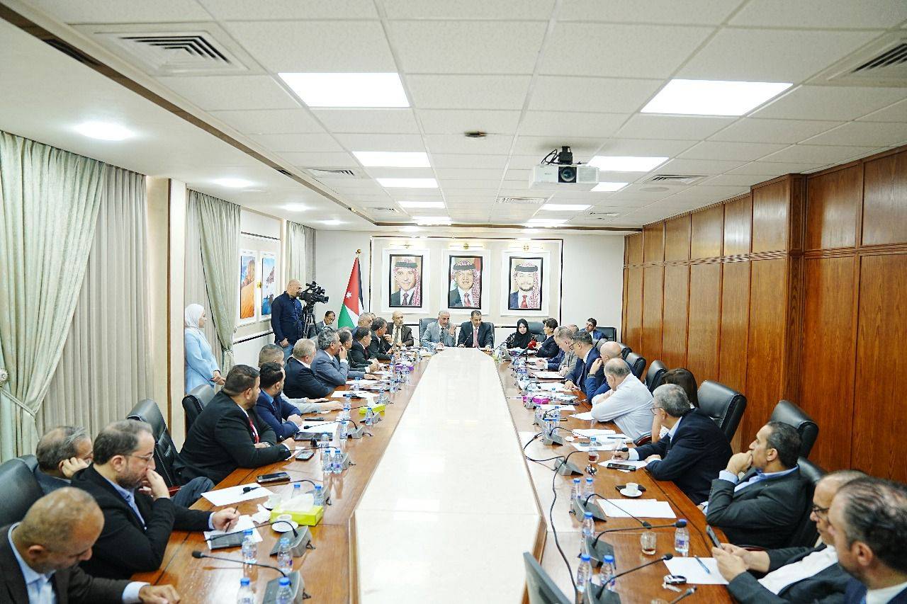 الاقتصاد والسياحة النيابيتين توصيات للنهوض بالقطاع السياحي