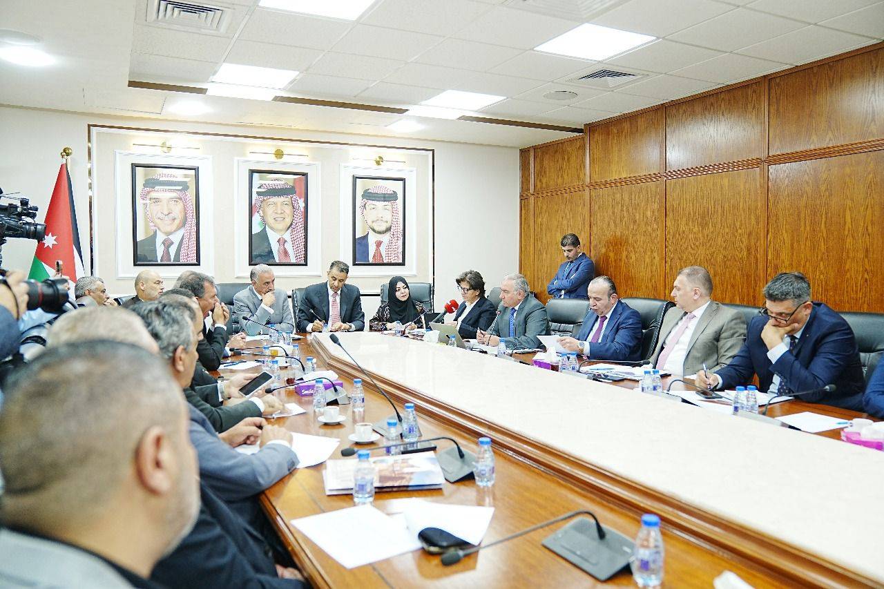 الاقتصاد والسياحة النيابيتين توصيات للنهوض بالقطاع السياحي