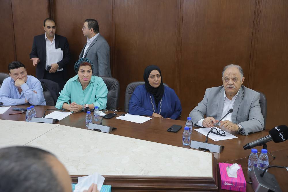 النواب” يبحثون أزمة المواقع الإلكترونية مع نقابة الصحفيين ويوصون بتعديل القانون وتخفيض الاشتراكات