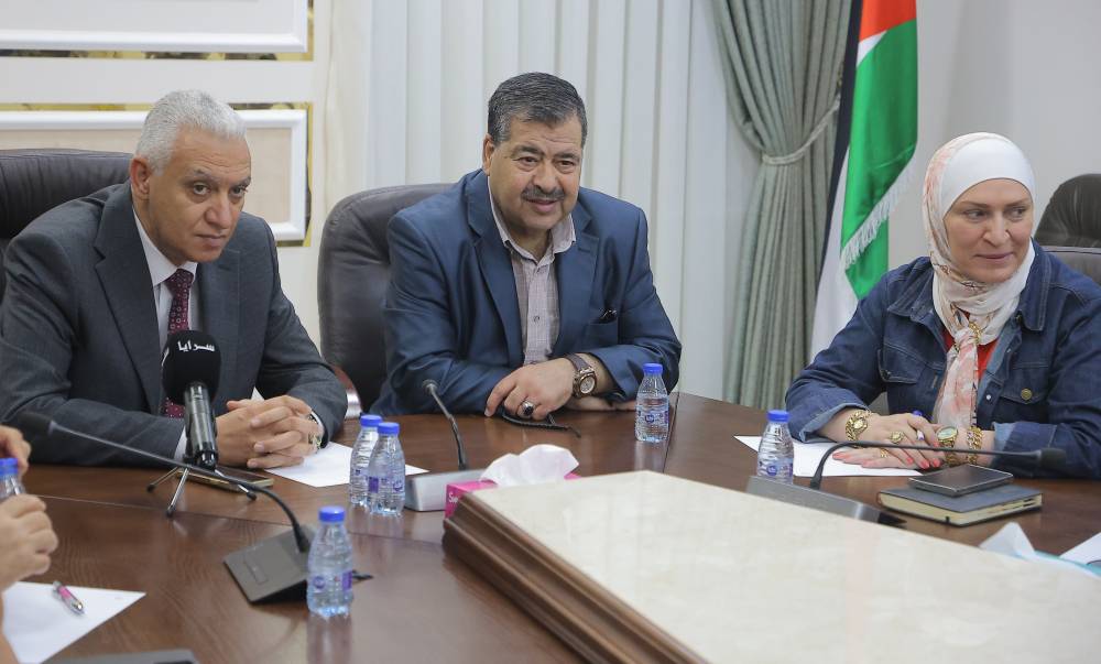 النواب” يبحثون أزمة المواقع الإلكترونية مع نقابة الصحفيين ويوصون بتعديل القانون وتخفيض الاشتراكات