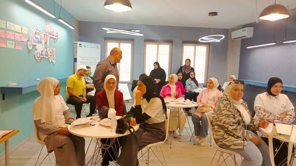 انطلاق معسكر الذكاء الاصطناعي والأمن السيبراني في مركز شباب وشابات حي الأمير محمد