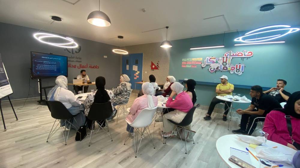 انطلاق معسكر الذكاء الاصطناعي والأمن السيبراني في مركز شباب وشابات حي الأمير محمد