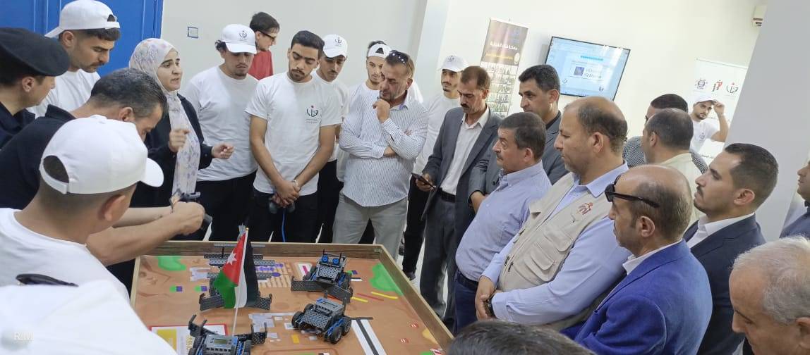 مديرية بيئة الزرقاء تطلق حملة بهمتنا.. نحمي بيئتنا في مدينة الأمير محمد للشباب