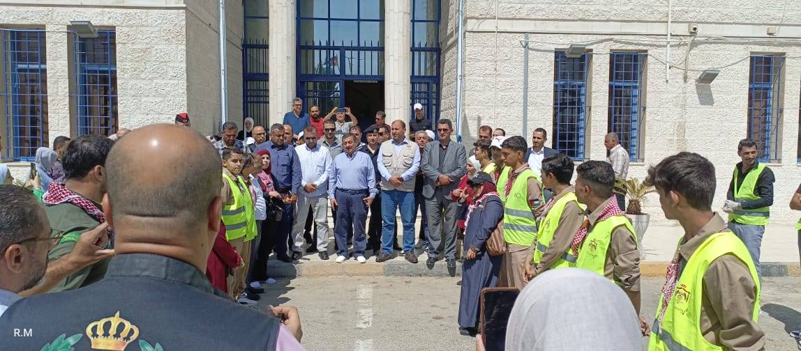 مديرية بيئة الزرقاء تطلق حملة بهمتنا.. نحمي بيئتنا في مدينة الأمير محمد للشباب