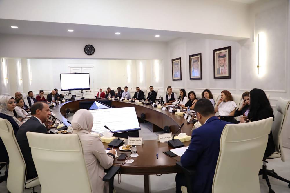 وزارة الشباب تبحث مع القطاع الخاص سبل تعزيز الشراكة لتمكين الشباب اقتصادياً