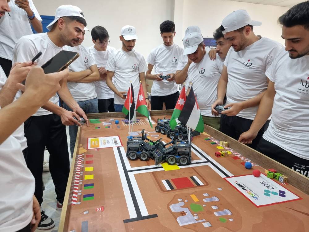 اختتام معسكر الذكاء الاصطناعي والروبوت في بيت شباب الزرقاء