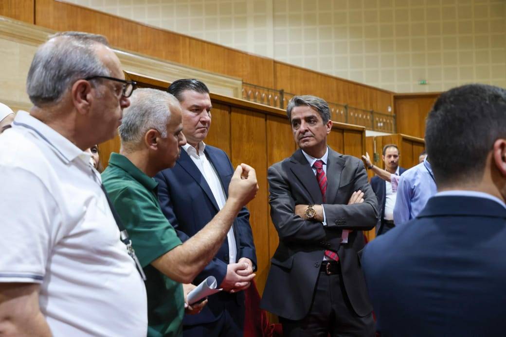 وزير الشباب يتفقد مرافق مدينة الحسين للشباب ويشيد بجهود التطوير والتأهيل