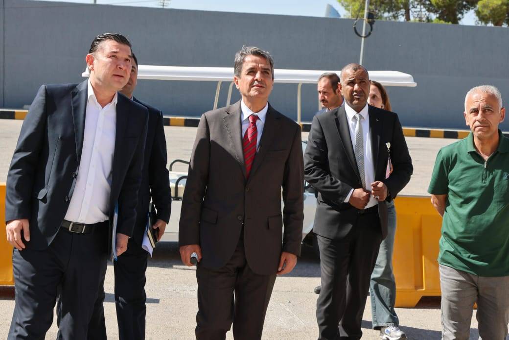 وزير الشباب يتفقد مرافق مدينة الحسين للشباب ويشيد بجهود التطوير والتأهيل