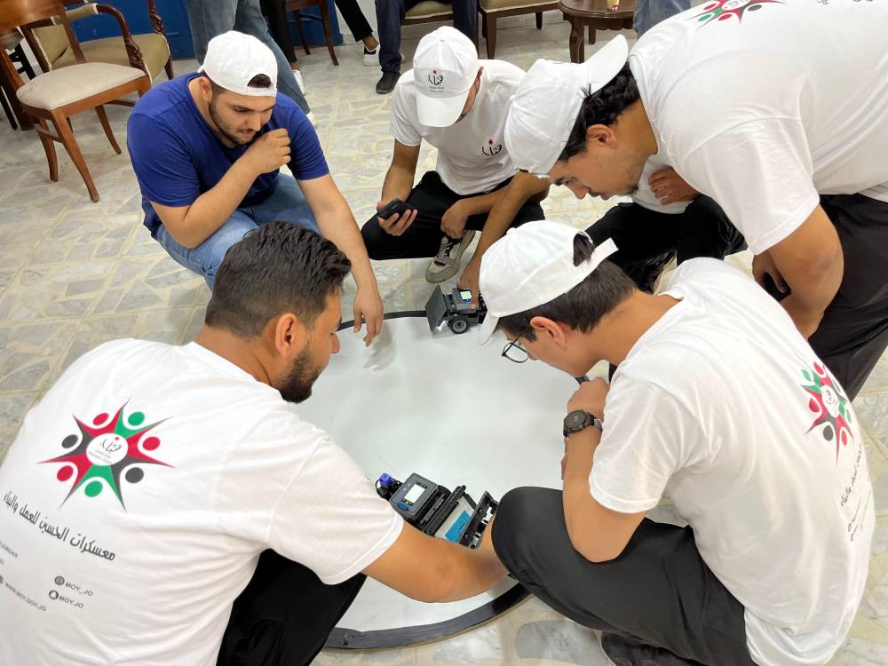 اختتام معسكر الذكاء الاصطناعي والروبوت في بيت شباب الزرقاء