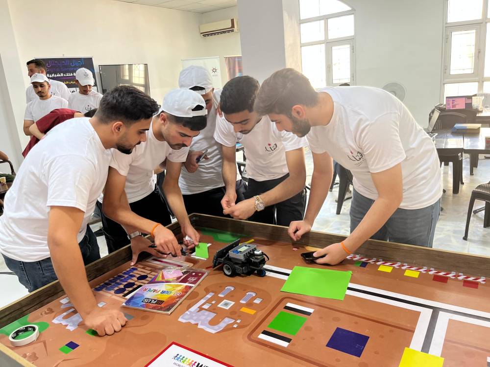 اختتام معسكر الذكاء الاصطناعي والروبوت في بيت شباب الزرقاء