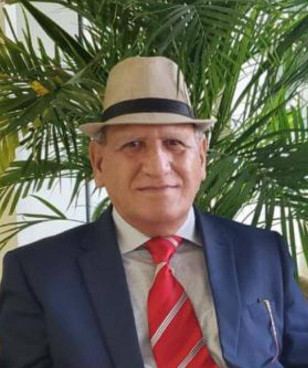 عصر المايكروتشيبس والإنسان: ثورة مذهلة مرتقبة بقلم المفكر د. منصور مالك