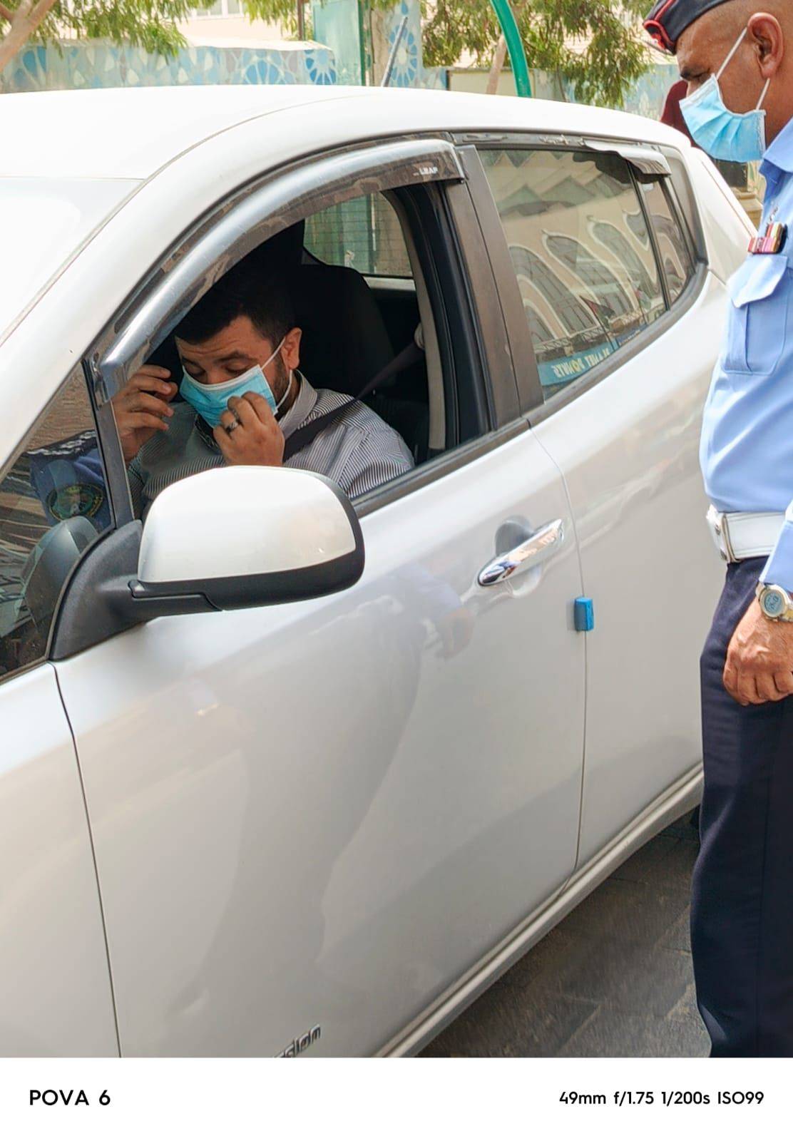 نشامى سير مادبا يوزعون الكمامات على المواطنين للتخفيف من آثار موجة الغبار