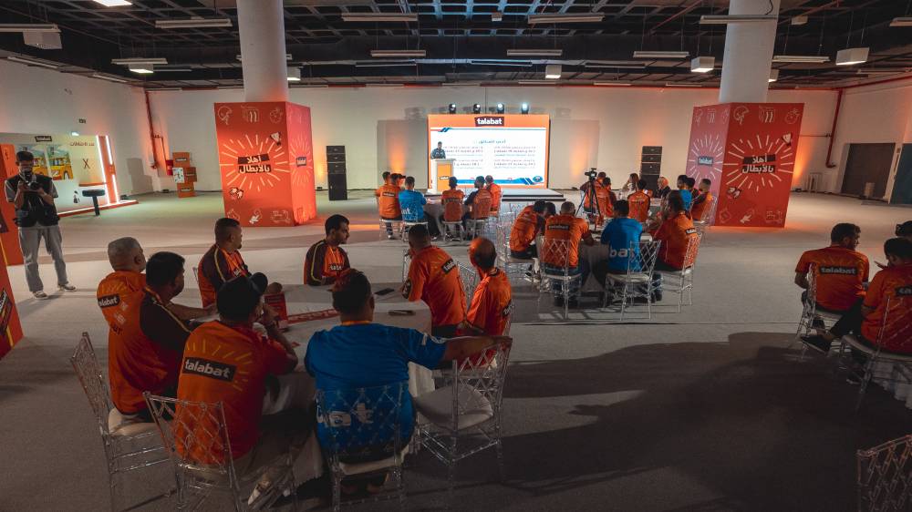 طلبات الأردن تنفذ يوماً تدريبياً لتعزيز الأداء المتميز والسلامة لسائقيها على الطرق