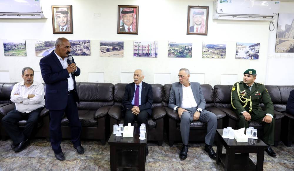 *مندوبا عن الملك وولي العهد.. العيسوي يعزي بوفاة الصحفي جهاد أبو بيدر