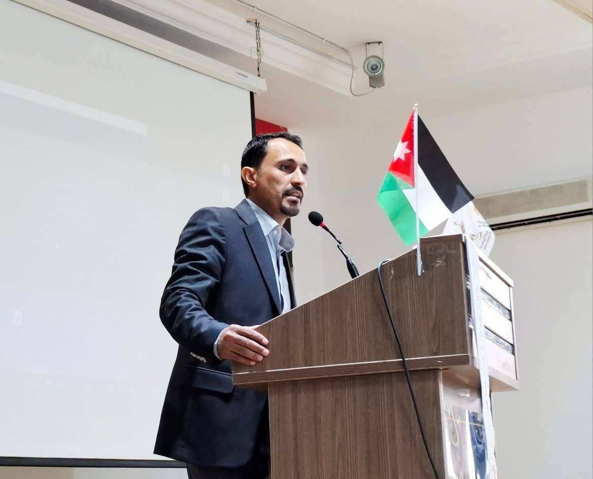 العزازمة يرعى حفل جمعيّة الرواحل الخيريّة بتخريج طلاب النادي الصيفي من حفظة القرآن الكريم وإشهار إسم جمعيتها بمادبا