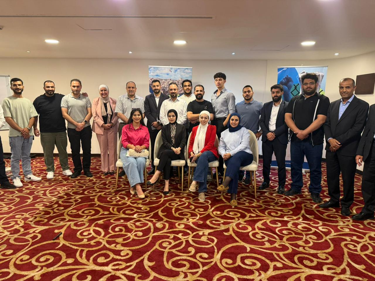 حقوقيون تطلق أصوات سياسية شابة: تخريج المشاركين في برنامج الظهور الإعلامي الحزبي 