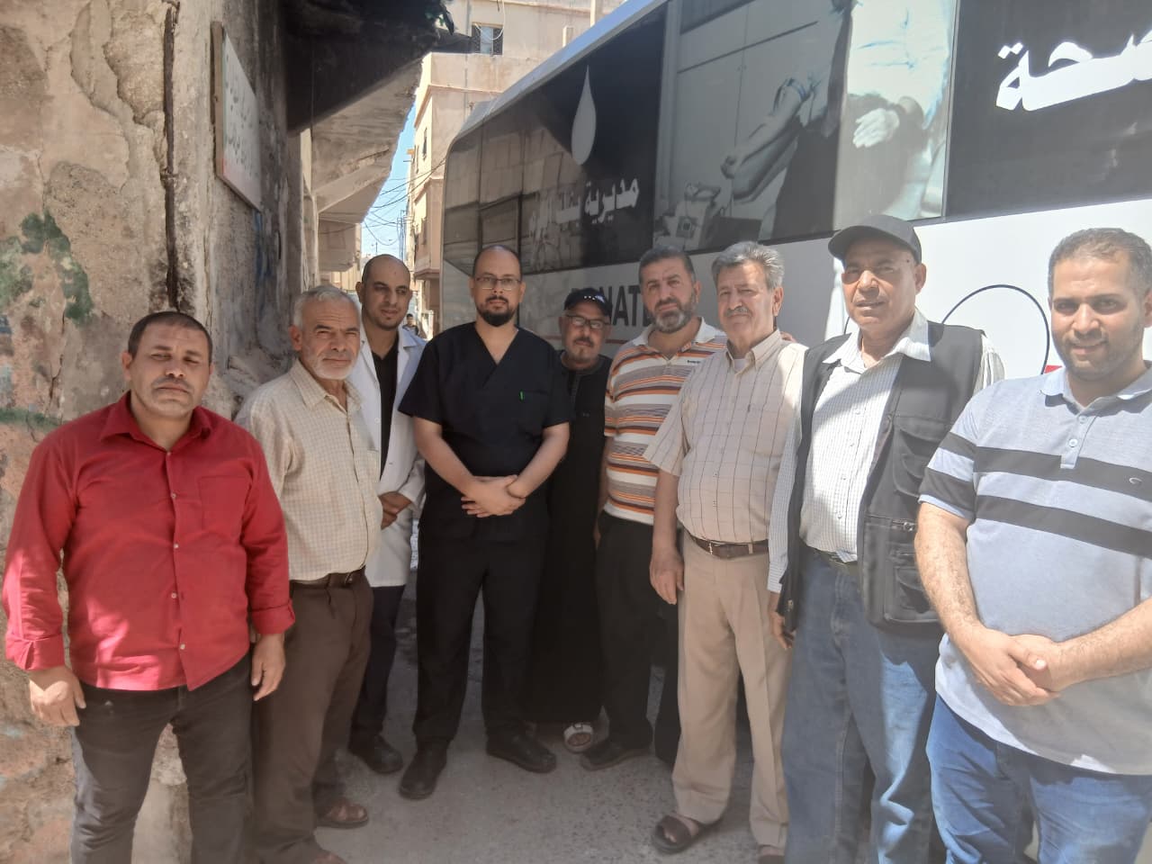 الخشمان يرعى حملة التبرع بالدم في حي جناعة بالزرقاء 